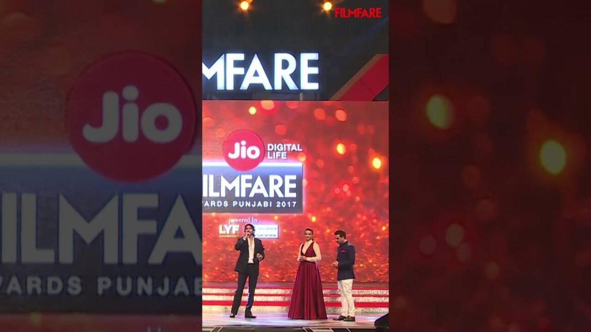 A look back at Ravinderâs big moment when he took home the Best Debut (Male) award