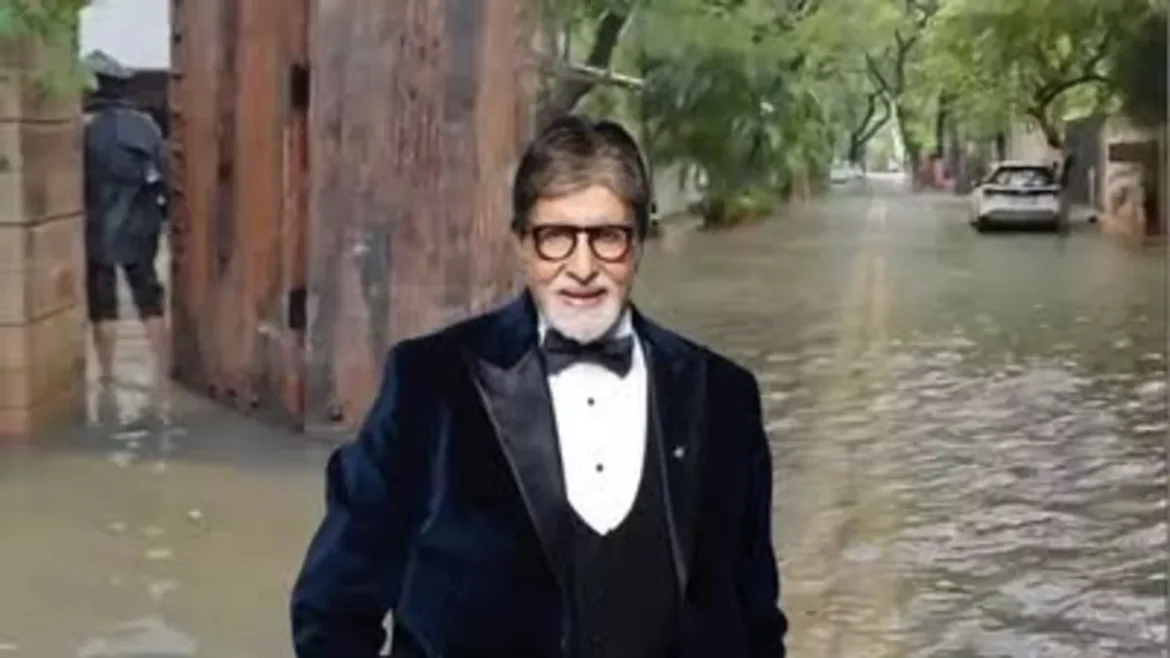 'Amitabh Bachchan Himself Came With A Wiper', Video of Big B Going Viral On The Internet Amid Heavy Rains