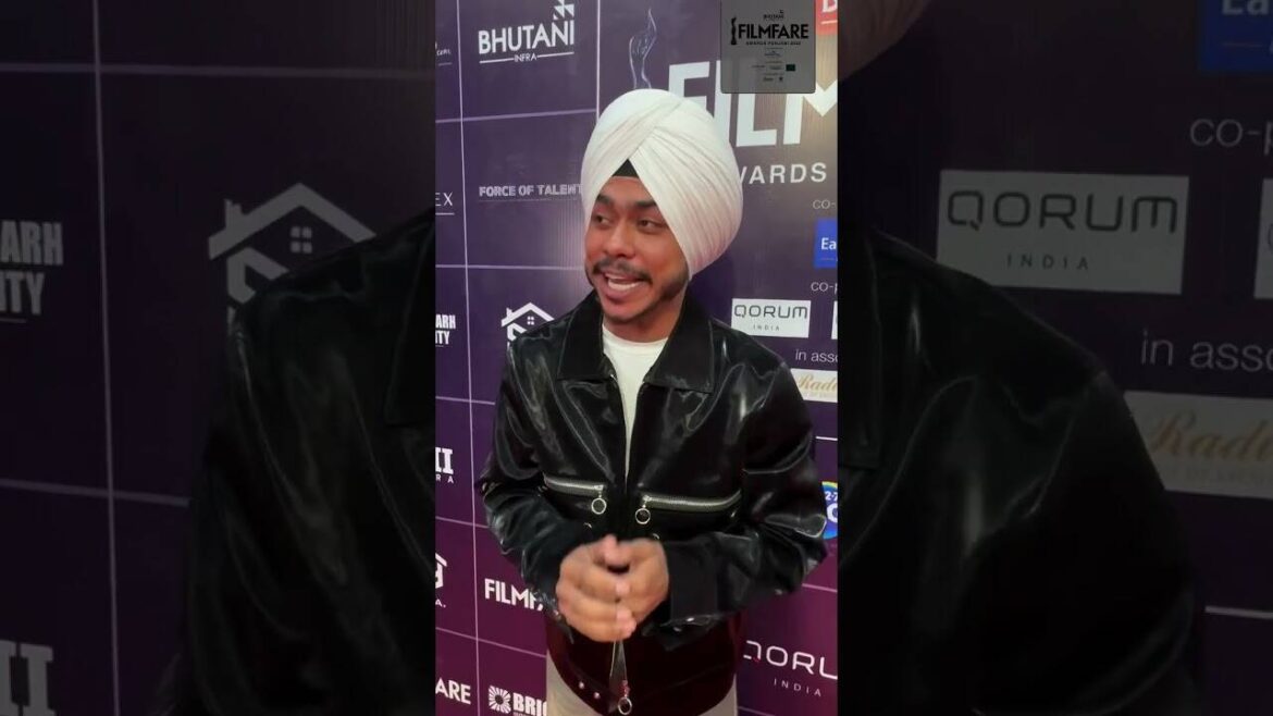 DilAmrit sings a fantastic track at the red carpet of Filmfare Awards Punjabi 2025