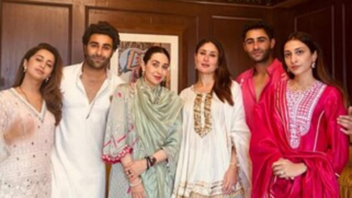 Inside Kapoor family's belated Ganesh Chaturthi celebrations with Kareena Kapoor, Karisma Kapoor, Aadar Jain. See pics | Bollywood