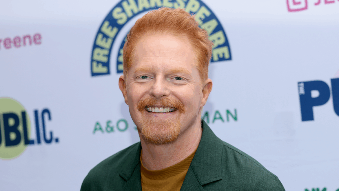 Jesse Tyler Ferguson on Pressure He Felt With 'Modern Family' Gay Role