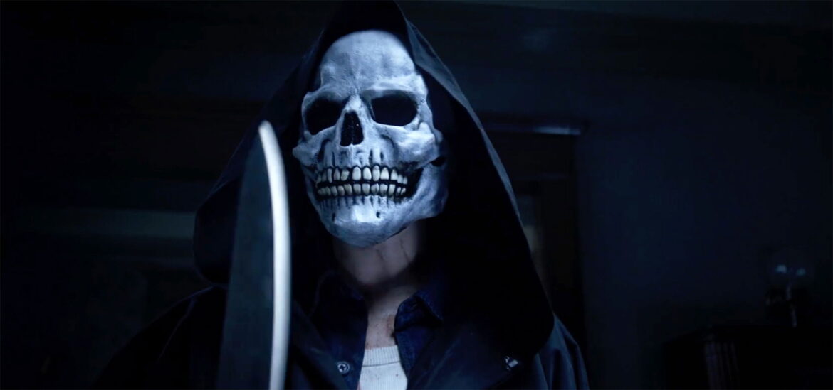 Jessica Clement in Babysitter Horror Film 'Night of the Reaper' Trailer