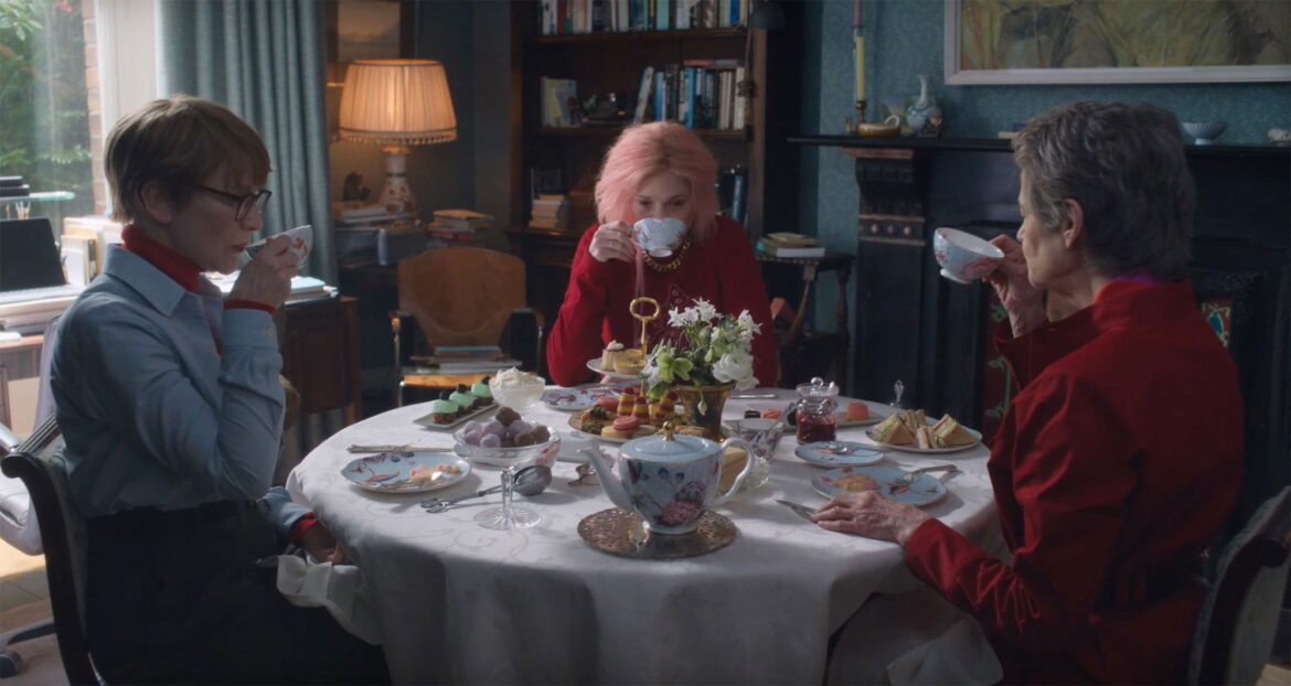 Jim Jarmusch's New Film 'Father Mother Sister Brother' Teaser Trailer