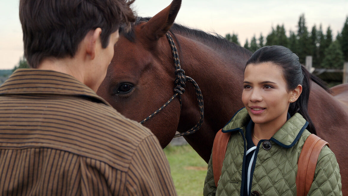 (L to R) Ashby Gentry as Alex, Nikki Rodriguez as Jackie in episode 206 of My Life with the Walter Boys.