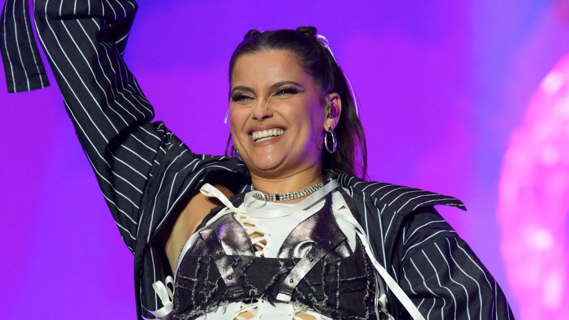 Nelly Furtado Trolled Body Shamers in the Best Way Possible