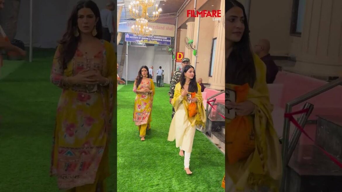 NimratKaur spotted at GSBGanpatiMandal seeking Bappas blessings this GaneshChaturthi.