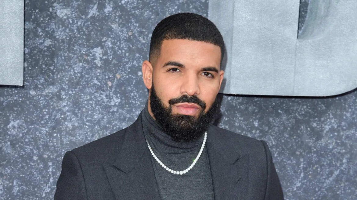 RAPPER IN TROUBLE!" - Drake's Store Vandalized By Woman Claiming He Stole Her Work! | Glamsham.com