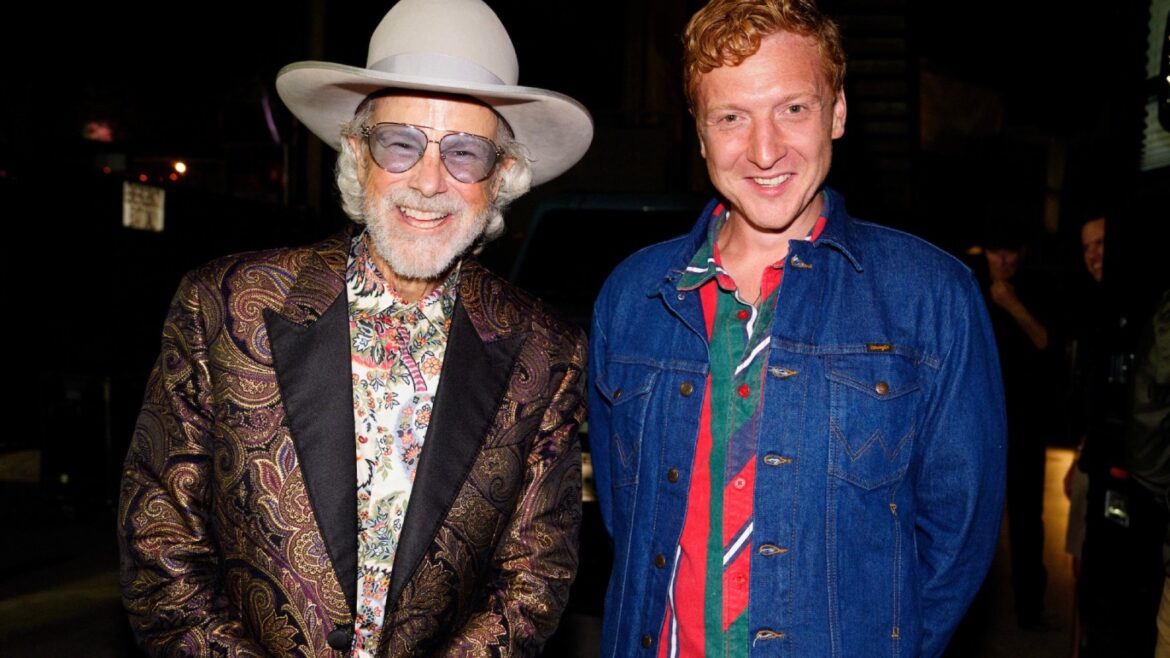 Robert Earl Keen, Tyler Childers Sing for Texas Flood Relief