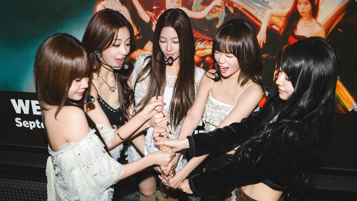 A Day in the Life of Le Sserafim on Their Easy Crazy Hot Tour