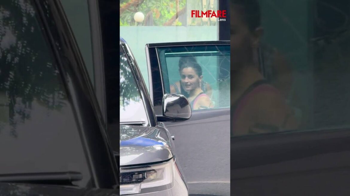 Alia Bhatt Spotted Post A Playful Day Out With Friends