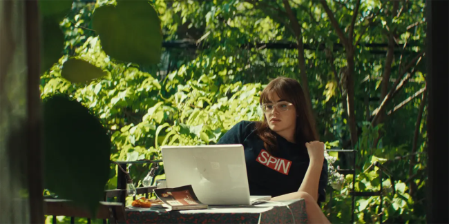 Barbie Ferreira Is a Critic in TIFF Movie