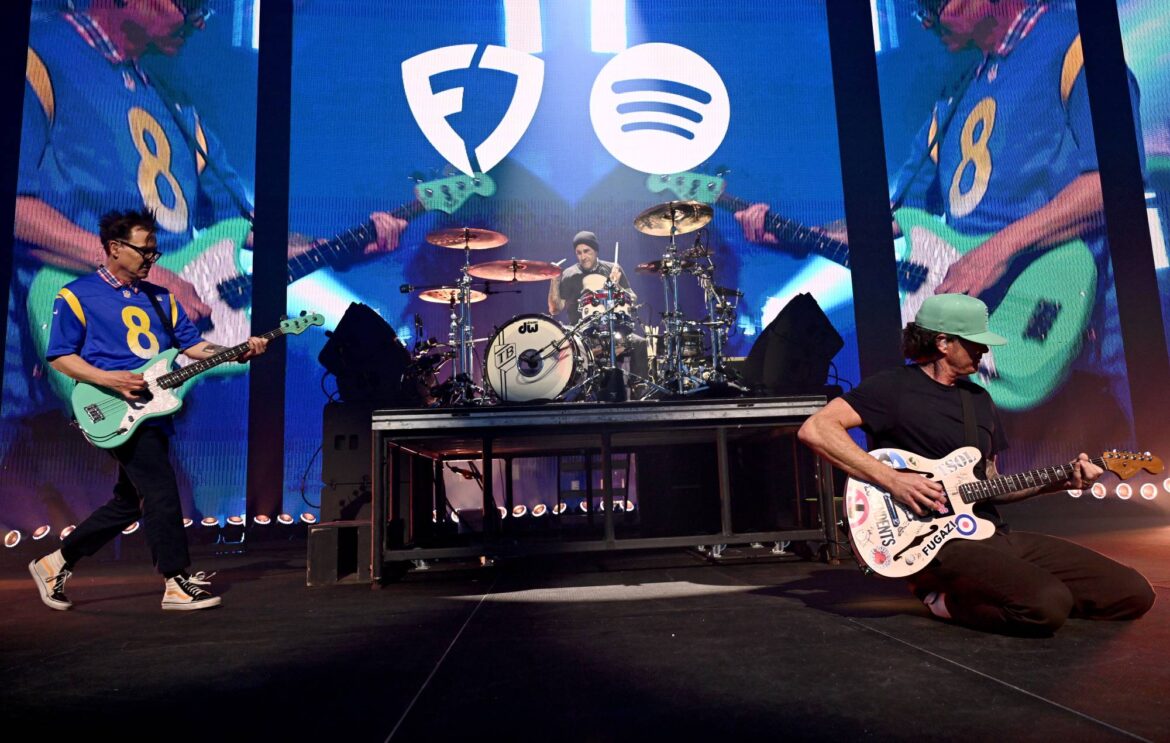 Blink-182 joined by Descendents' Stephen Egerton and reunite with Alkaline Trio's Matt Skiba at Riot Fest 2025