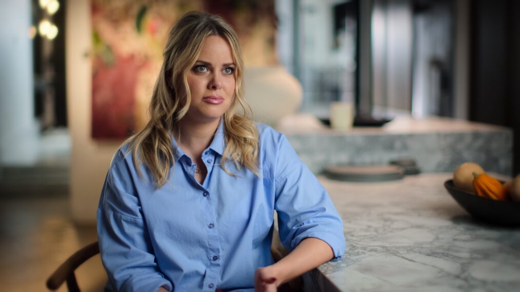 LOVE CON REVENGE. Cecilie Fjellhøy in episode 101 of LOVE CON REVENGE.