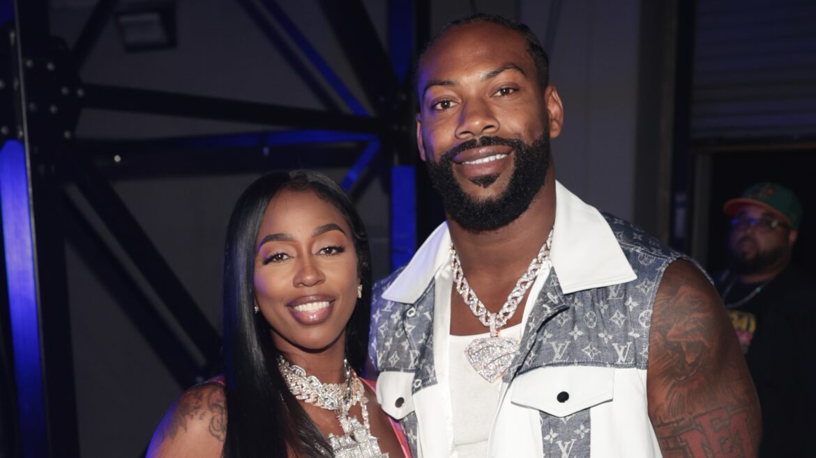 Okay! Kash Doll Cashes Out For Za'Darius Smith's Birthday Amid Sharing First Photo They Took Together (VIDEOS)