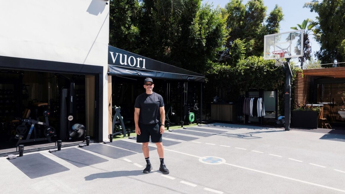 Celebrity Trainer Harley Pasternak Reveals How the Right Outfit Can Enhance Your Sweat Sessions