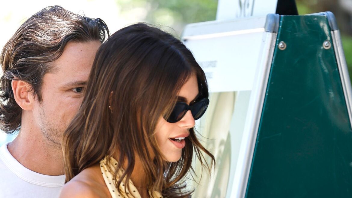 Kaia Gerber Is Keeping the Polka Dot Trend Alive in Venice