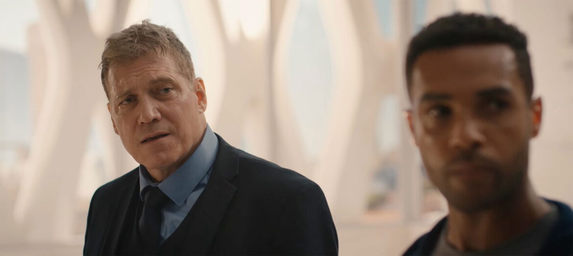 Lewis Tan & Holt McCallany in Action Thriller Film 'Safe House' Trailer