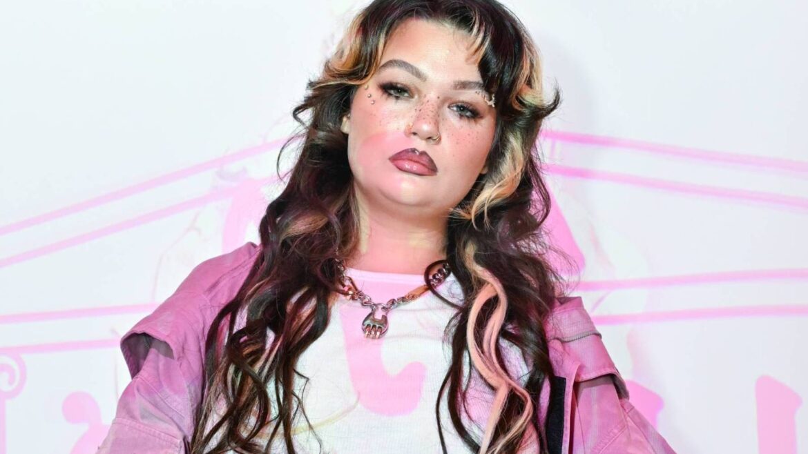 Lola Young Collapses Onstage During All Things Go Fest Performance