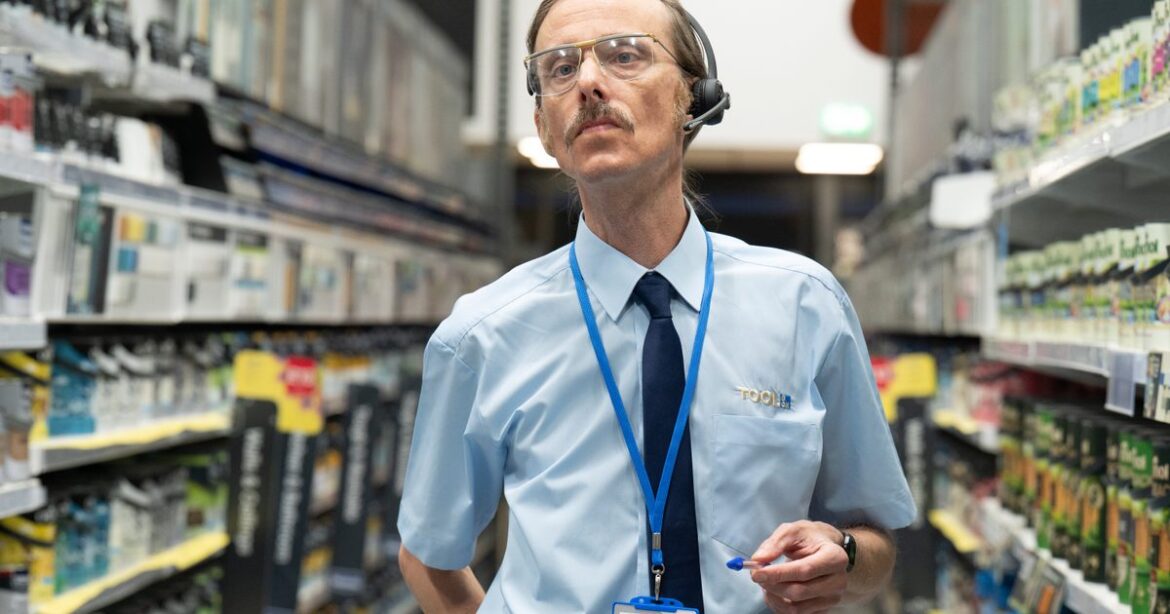 Mackenzie Crook makes long-awaited TV return in first look at new series