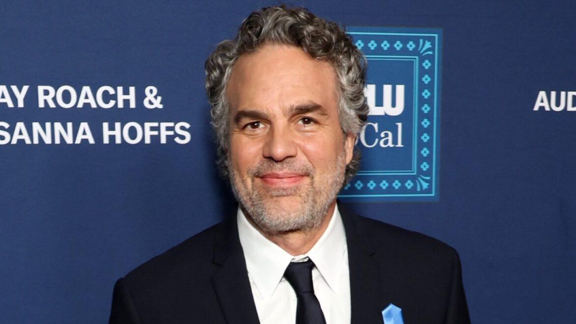 Mark Ruffalo Says Disney Stock Will Drop if Jimmy Kimmel Live! Cancels