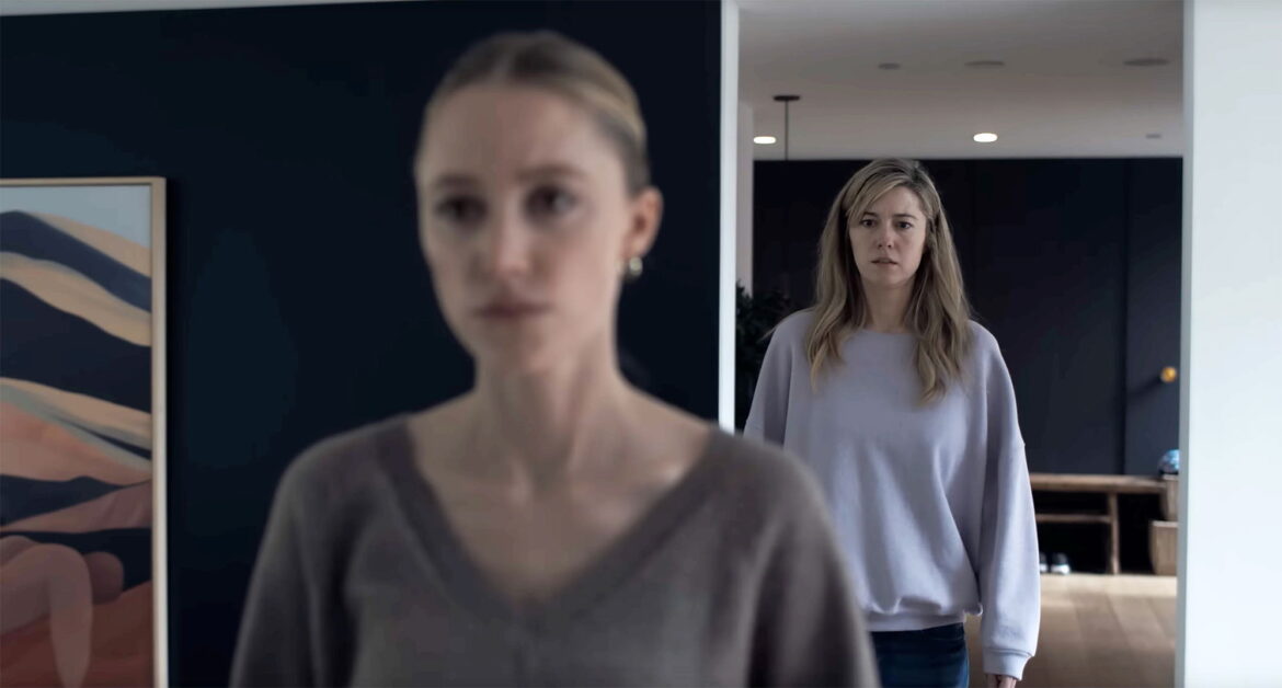 Mary Elizabeth Winstead in 'The Hand That Rocks the Cradle' Trailer