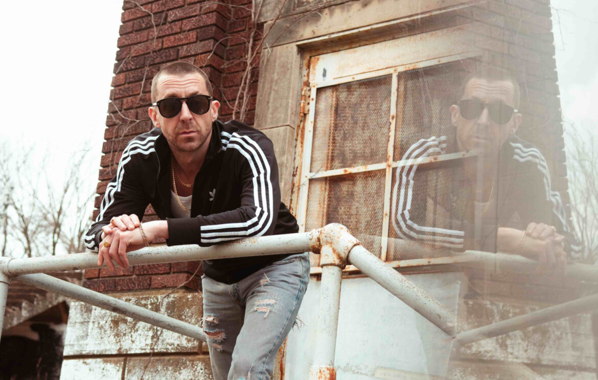 Miles Kane shares "rock n' roll creeper" new single 'Without You'