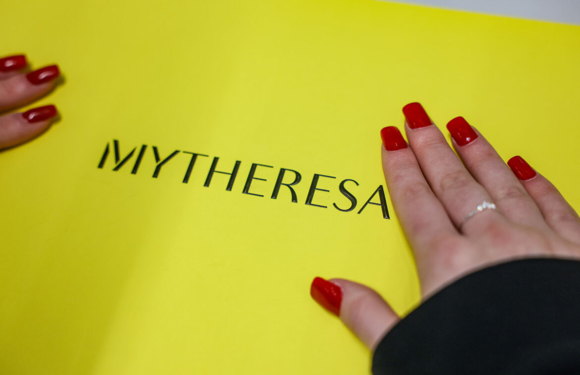 Must Read: Mytheresa Drives Sales Growth Amid YNAP Merger, Drew Barrymore's Flower Beauty Closes