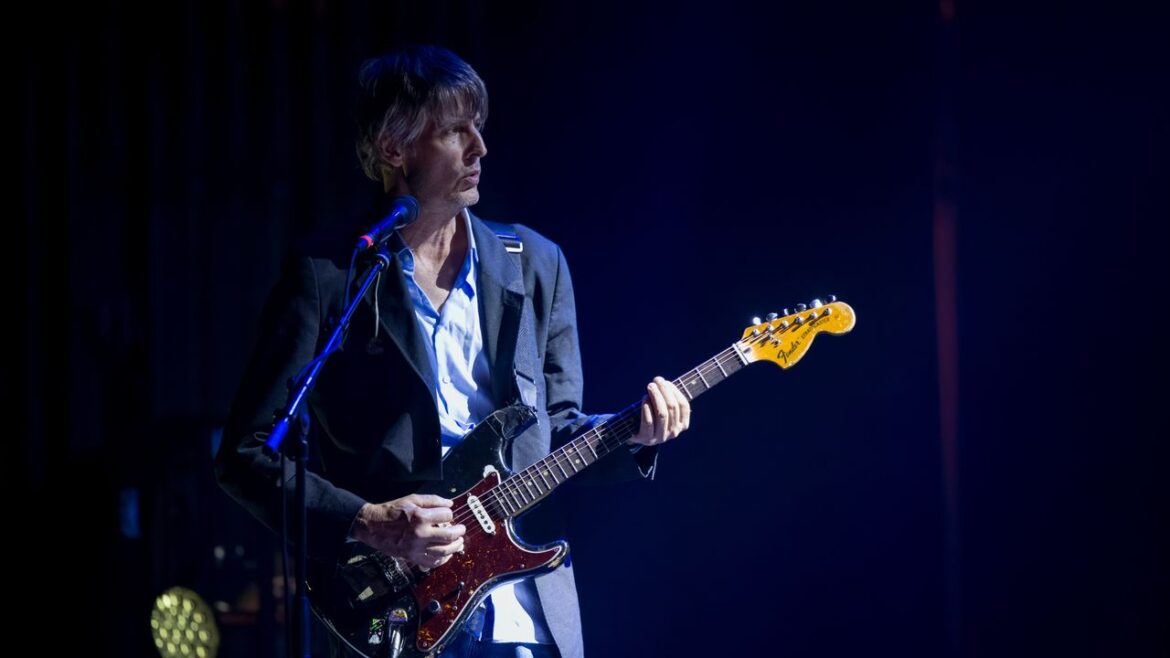 Pavement Release New Best-Of Compilation Hecklers Choice: Listen