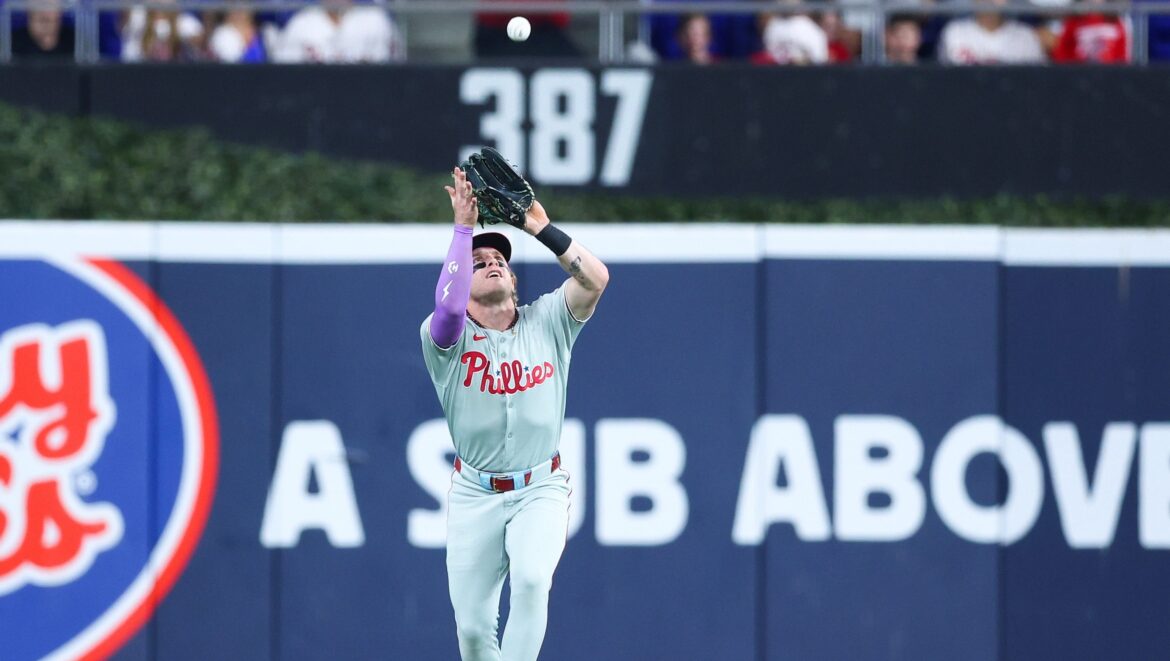 Phillies Fan, US Open Spat & More – Hollywood Life