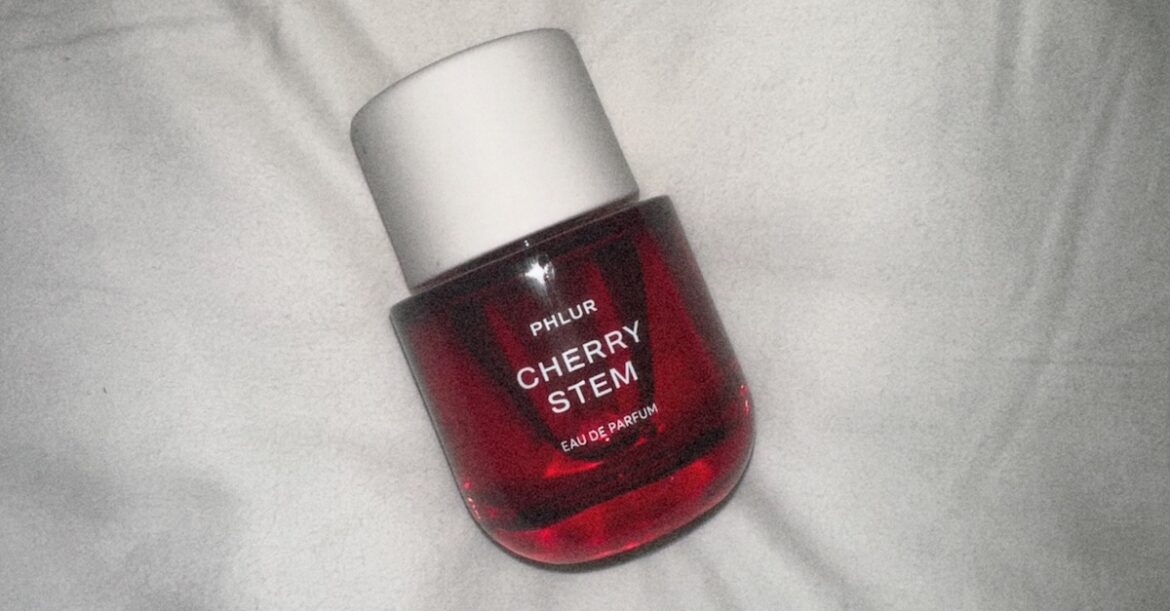 Phlur's Cherry Stem Scent Is My #1 Fall Fragrance—Here's Why