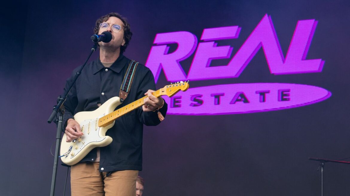 Real Estate Introduce New Guitarist James Richardson