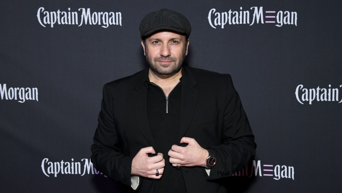 Remembering the ‘Grey’s Anatomy’ Actor – Hollywood Life