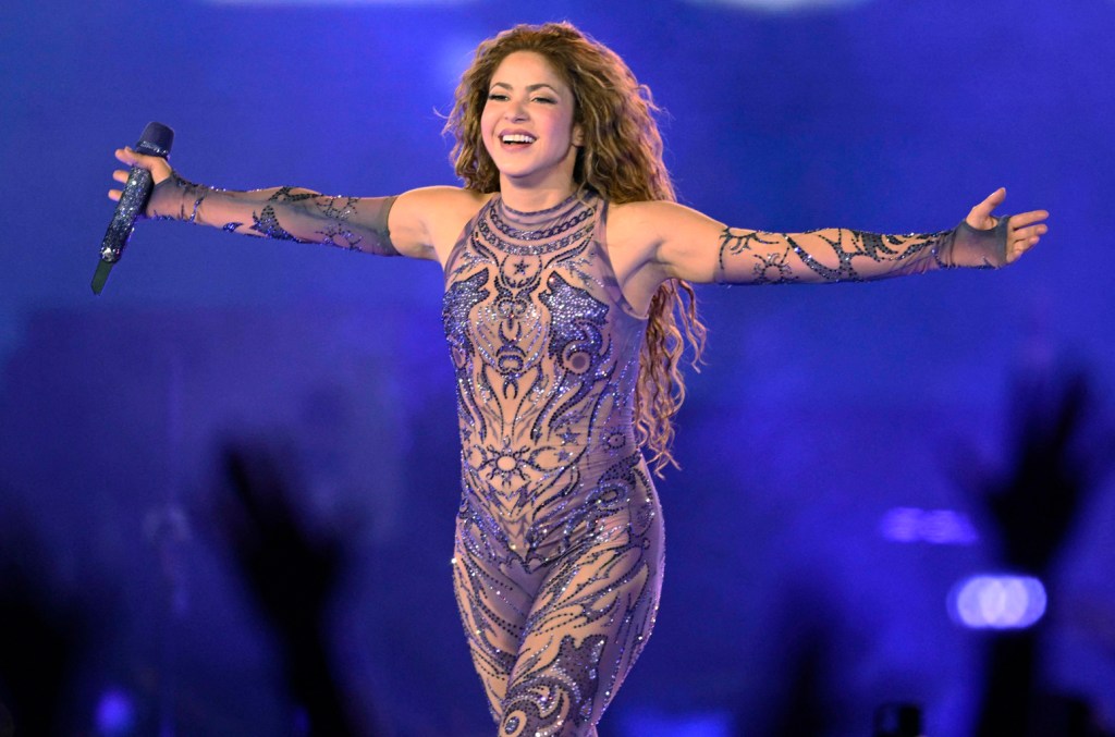 Shakira Completes a Record 12 Dates at Mexico's GNP Seguros Stadium