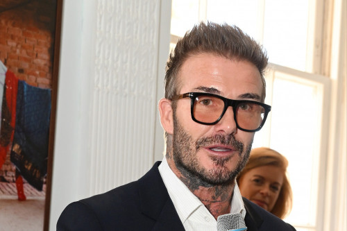 Sir David Beckham belts out Champagne Supernova at Oasis gig
