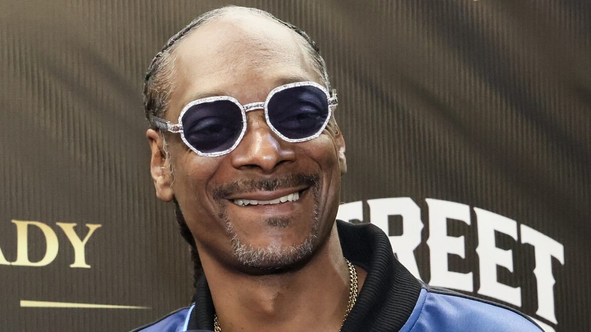 Snoop Dogg's Rep Says Comments Addressing LGBTQ+ Criticism Are "Fake"