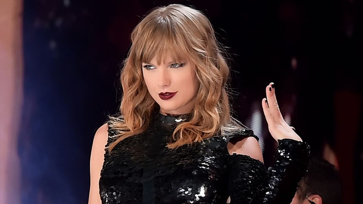 Taylor Swift Fans Are Clocking Major Reputation Easter Eggs in Her Latest Showgirl Outfit
