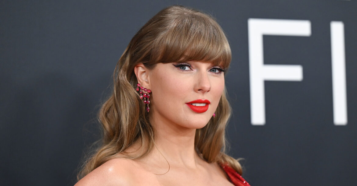 Taylor Swift Just Wore the Perfect Fall Shoe Trend