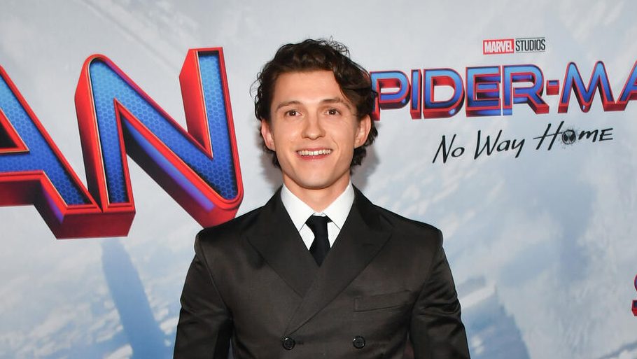 Tom Holland "Feeling Better" After 'Spider-Man' Set Injury