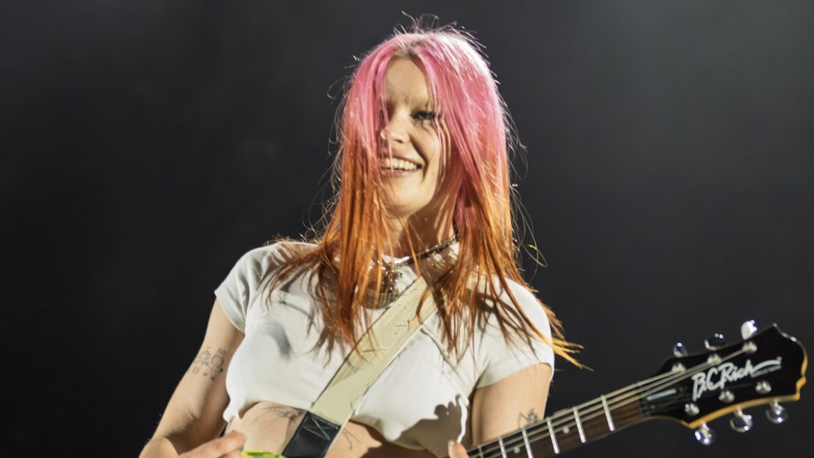 Wet Leg Rock the Brooklyn Paramount in New York: Photo Gallery