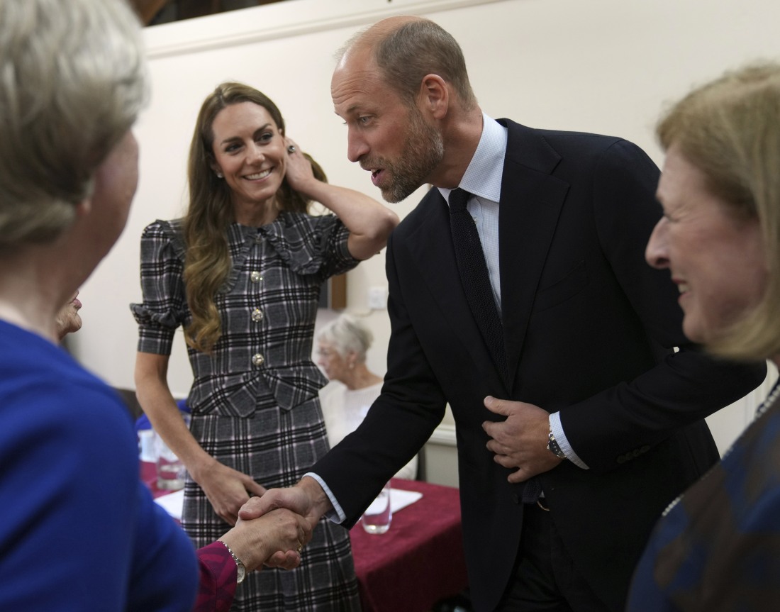 bitchy | Princess Kate wore Alessandra Rich for a ‘surprise’ WI event with William
