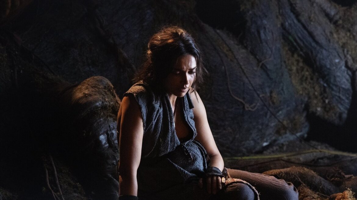 ‘They are squarely blaming her’: Fans shocked at Kalki 2898 AD team's harsh announcement about Deepika Padukone's exit