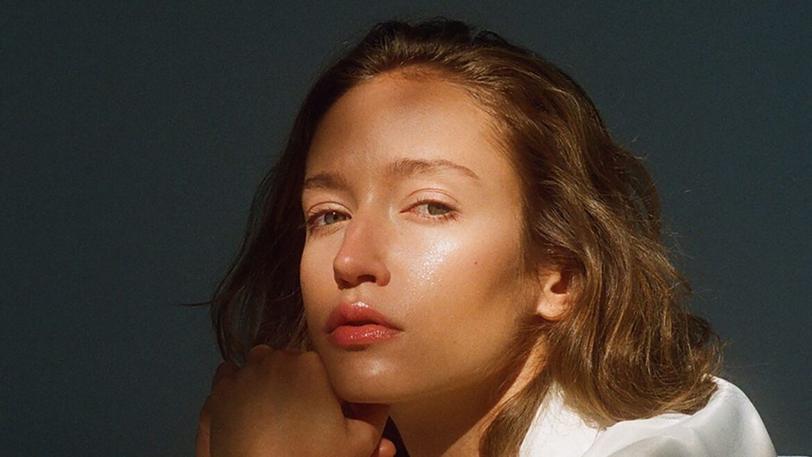 13 Best Face Serums of 2025, According to Dermatologists