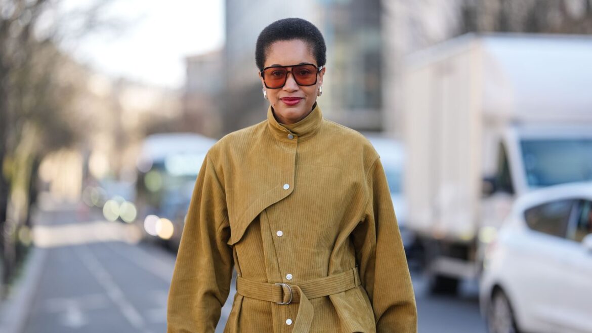 42 Best Suede Jackets for Women 2025, According to Style Editors