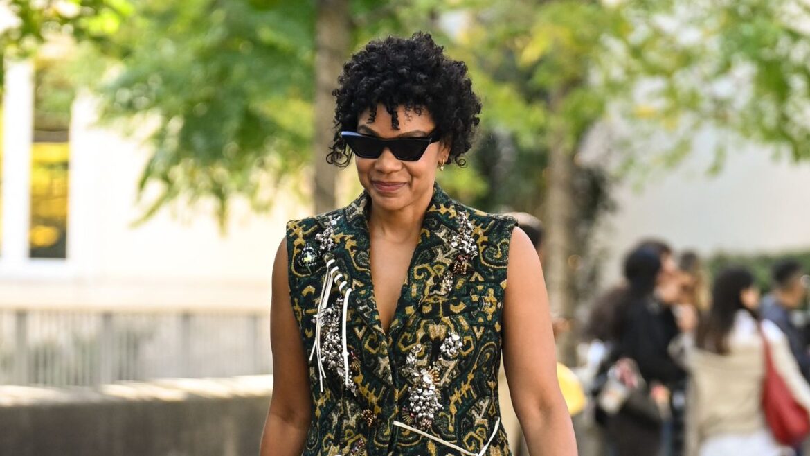 5 Paris Fashion Week Street Style Trends That’ll Be Everywhere in 2026