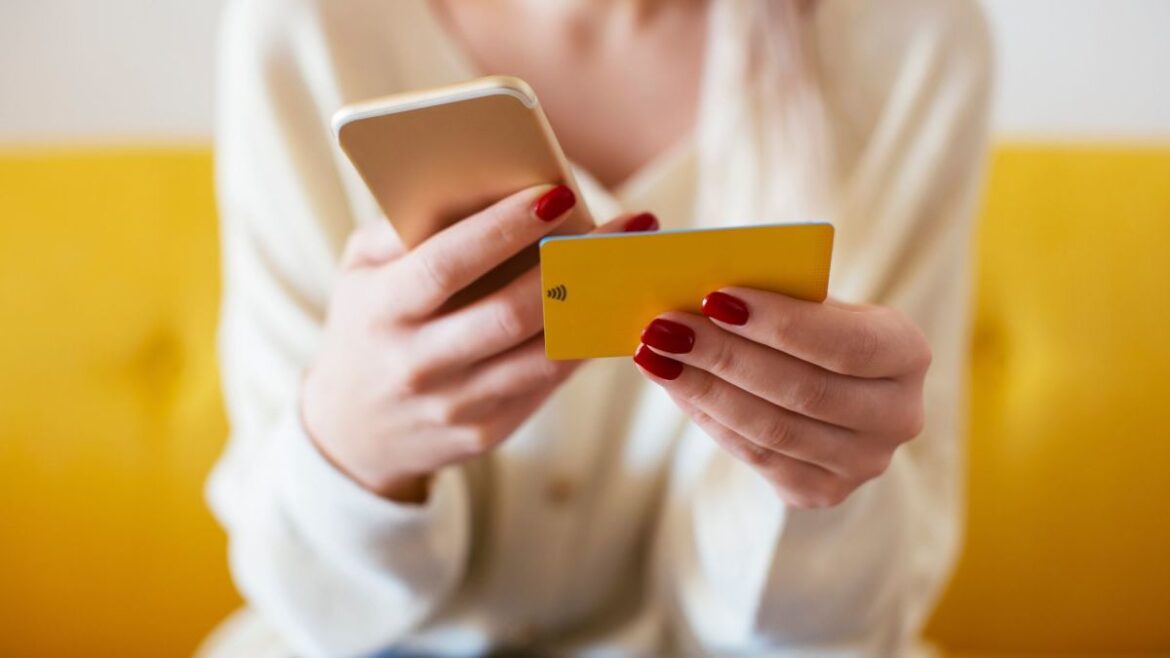 AI Services Will Help Drive Holiday Shopping This Season, Adobe Predicts