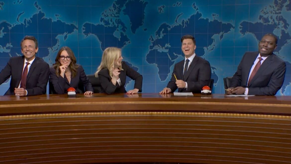 Amy Poehler, Tina Fey, and Seth Meyers Return to Weekend Update for "Joke Off"