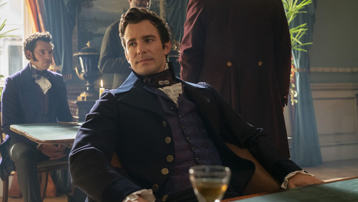 Luke Thompson as Benedict Bridgerton in 'Bridgerton' season three.