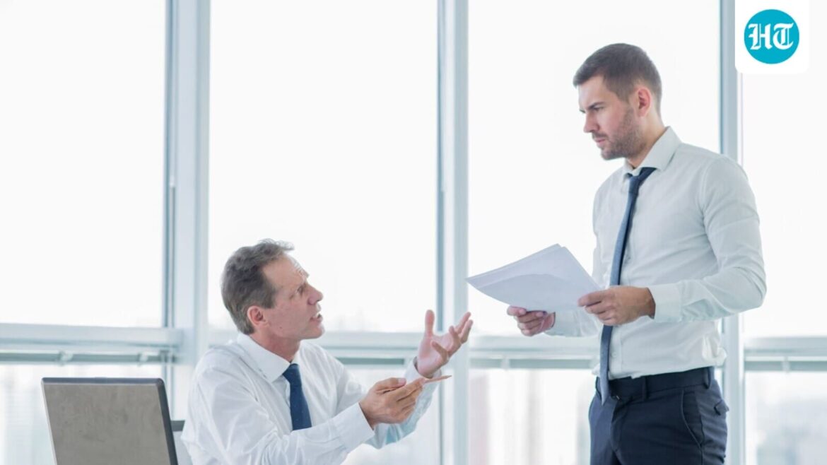 Can disagreements with seniors at work hurt your mental health? 3 easy ways to resolve them safely