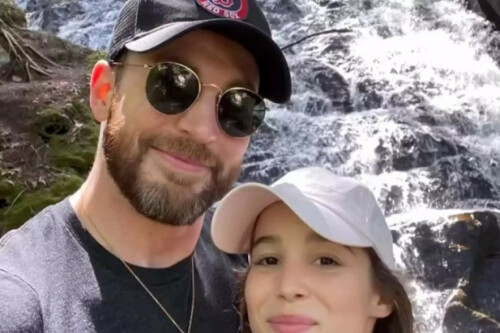 Chris Evans and Alba Baptista welcome their first child