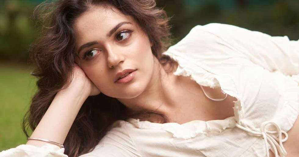 Suhana Khan Agastya Nanda Manish Malhotra